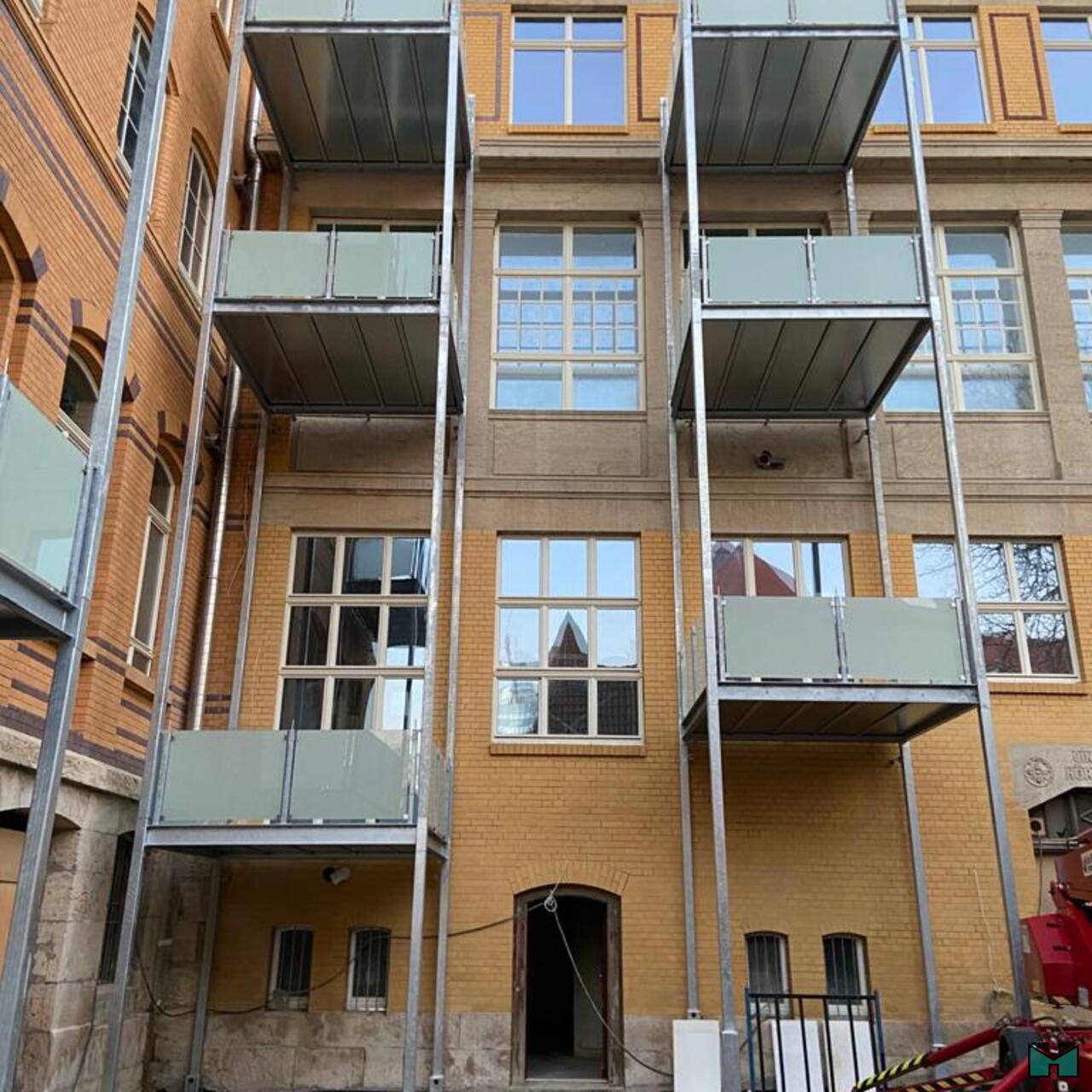 Balkongeländer - 5afda474-a85f-47c8-aad8-5d339e416372