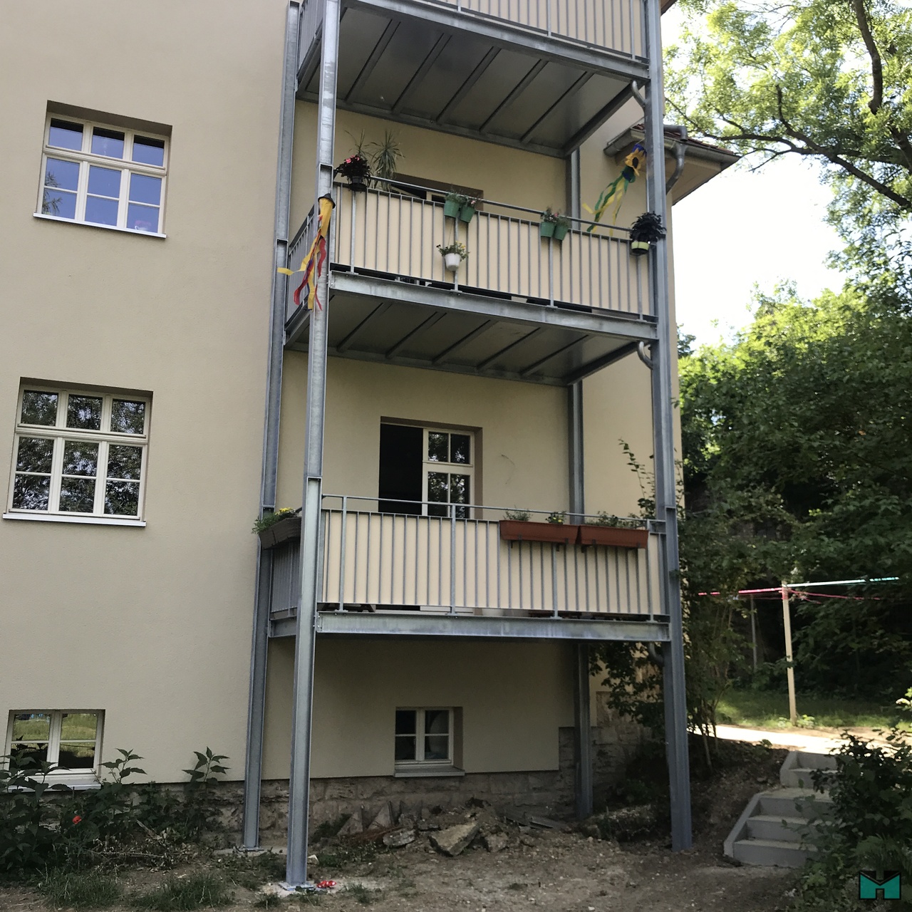 Balkongeländer - 5b6961cd-30f1-4d61-94ae-0af7689c76b8