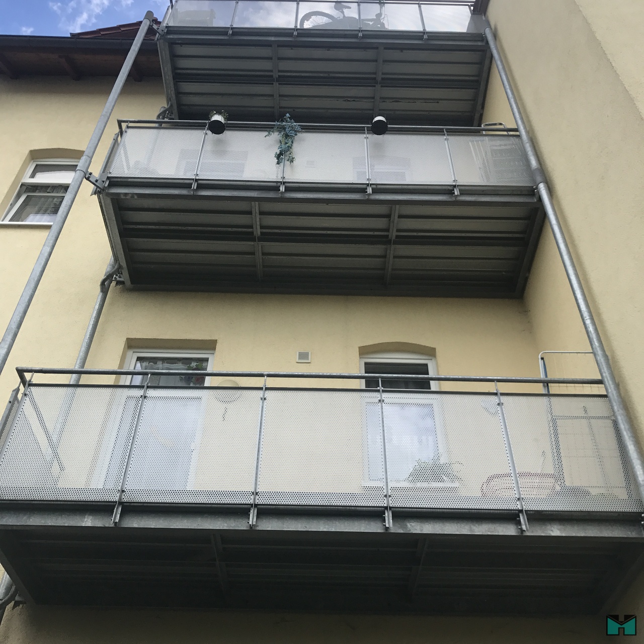 Balkongeländer - 656e5797-7dd2-4835-bd3a-c3ace2c4d5cb
