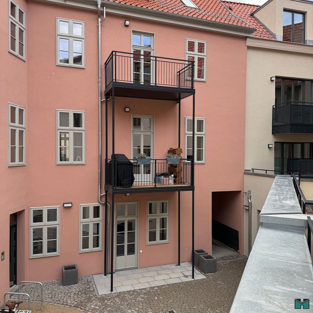 Balkongeländer - c4bddd72-cd75-4a3b-b330-54d4abae72ab