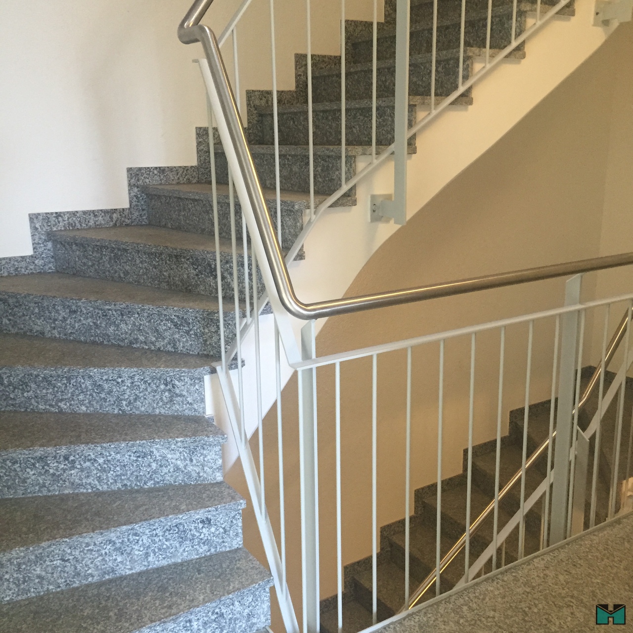 Geländer und Handläufe - 24f91be3-3619-42be-9578-5de745f439e0