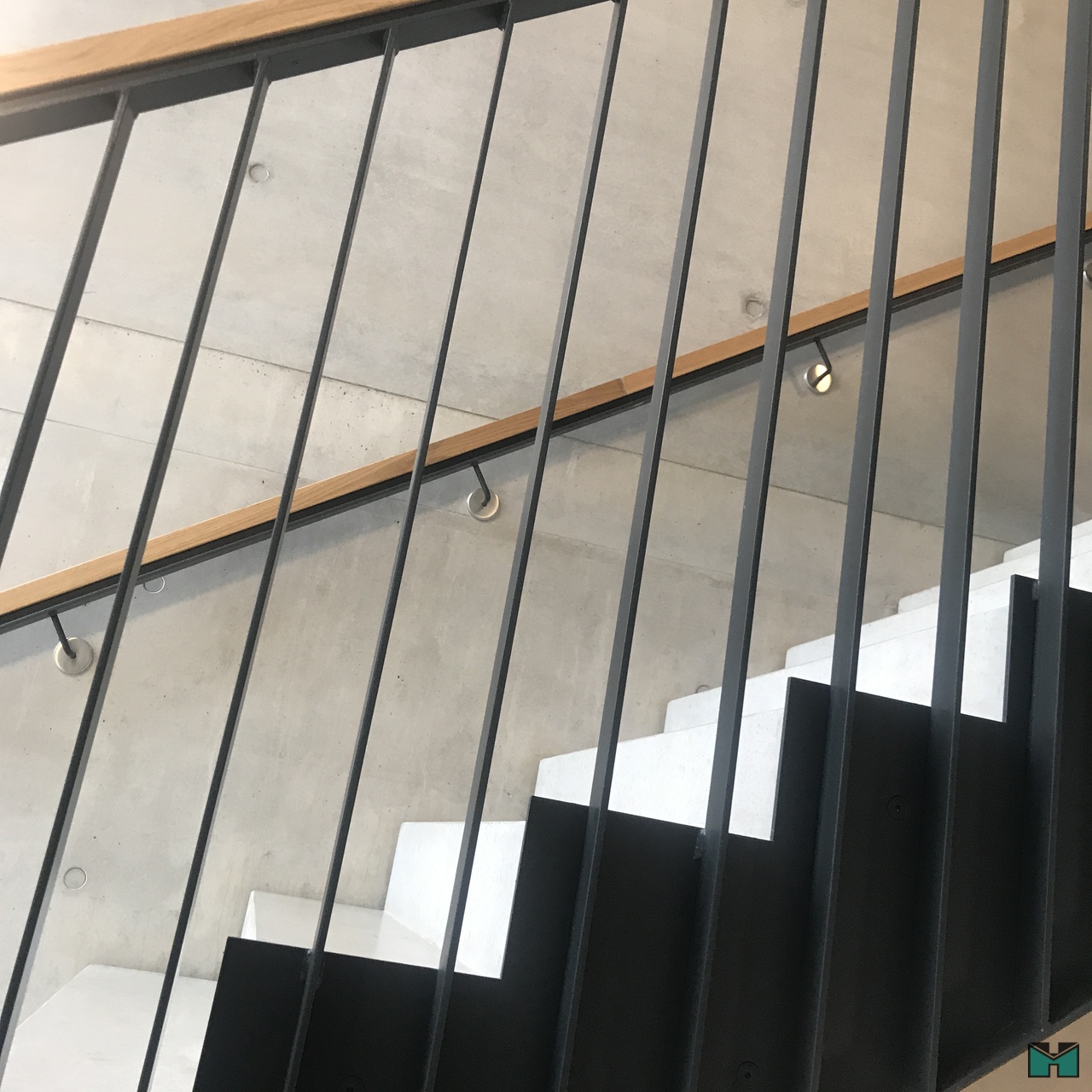 Geländer und Handläufe - 4818d3a8-dd3a-4835-ad7a-042936393665