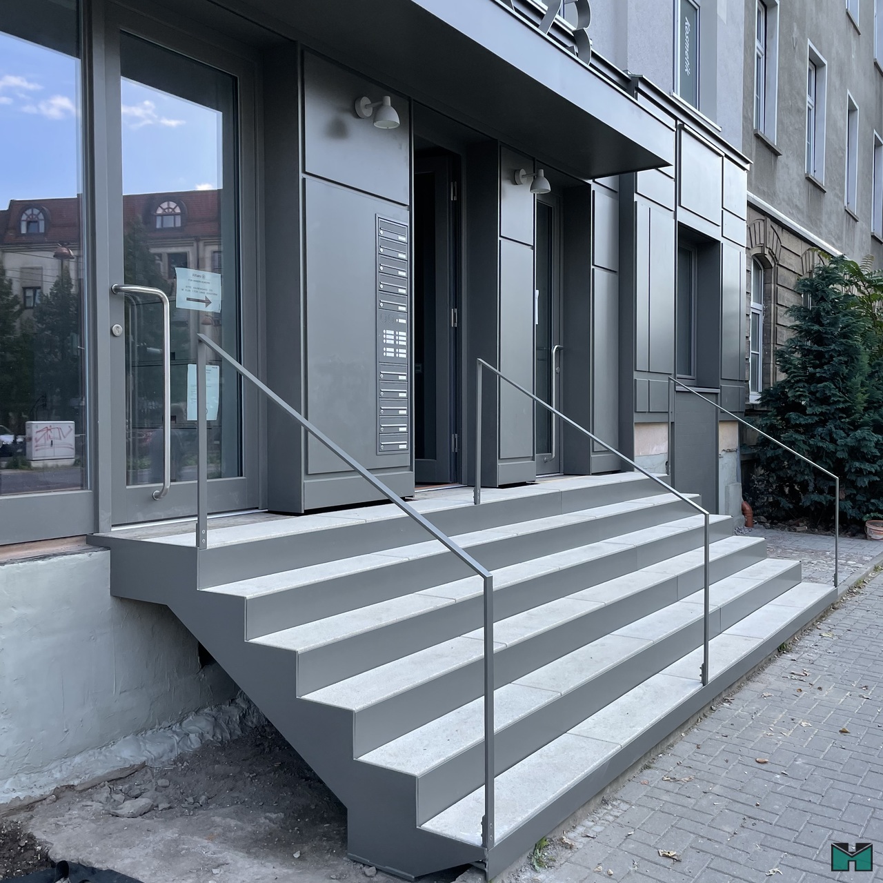 Treppenkonstruktionen - 75bc458f-7319-4272-89dc-2581d35c3ee1